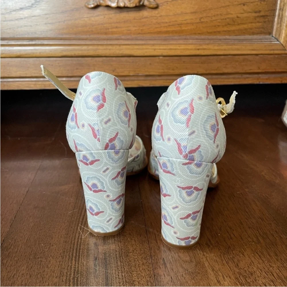 Elegant Floral Women's Heels - Picture 6 of 9